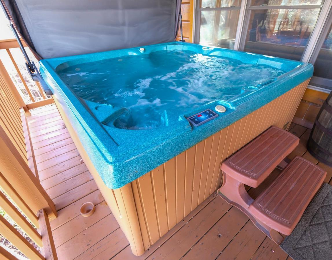 Lazy Bear Lodge Гатлинбург Экстерьер фото