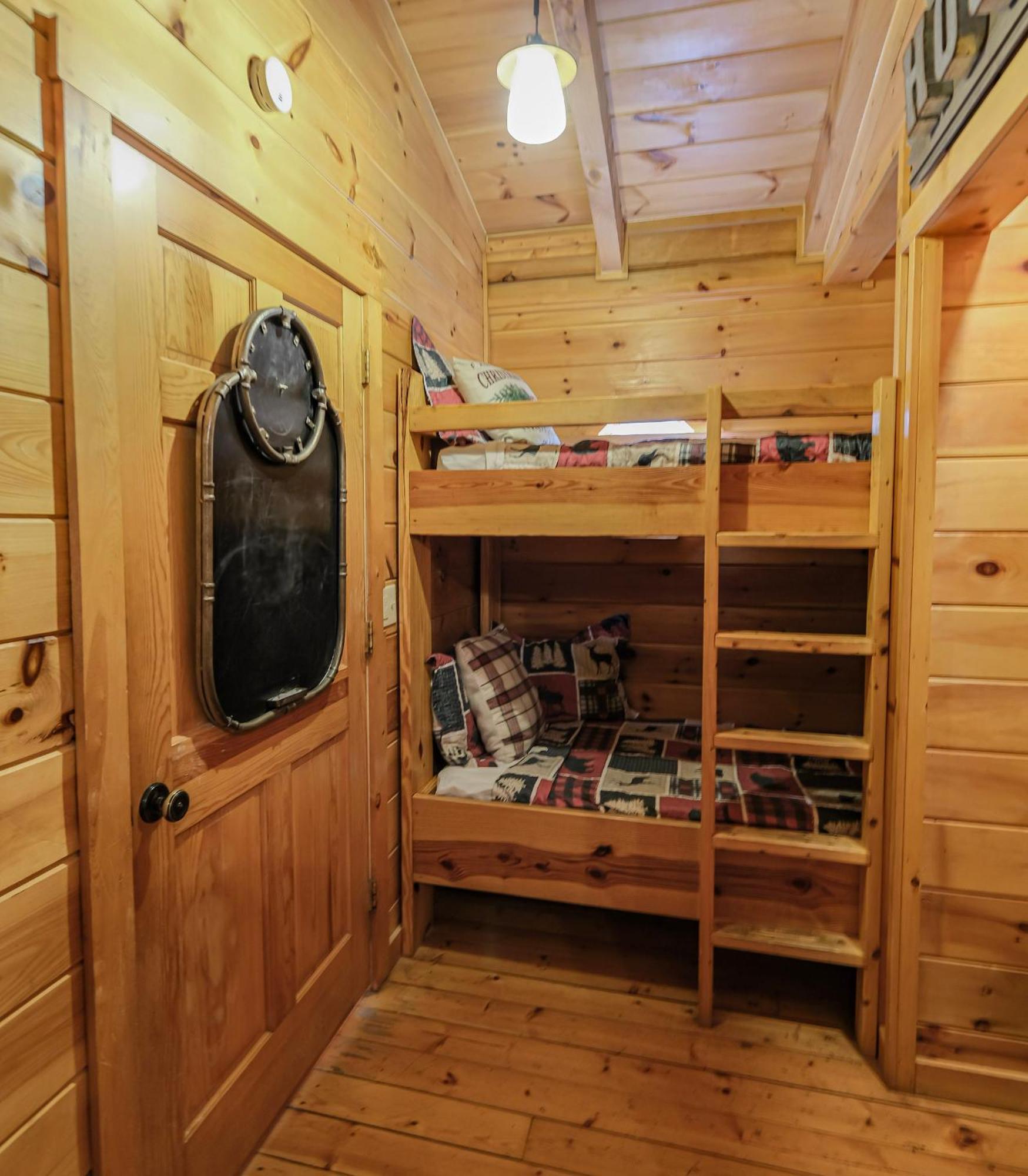 Lazy Bear Lodge Гатлинбург Экстерьер фото