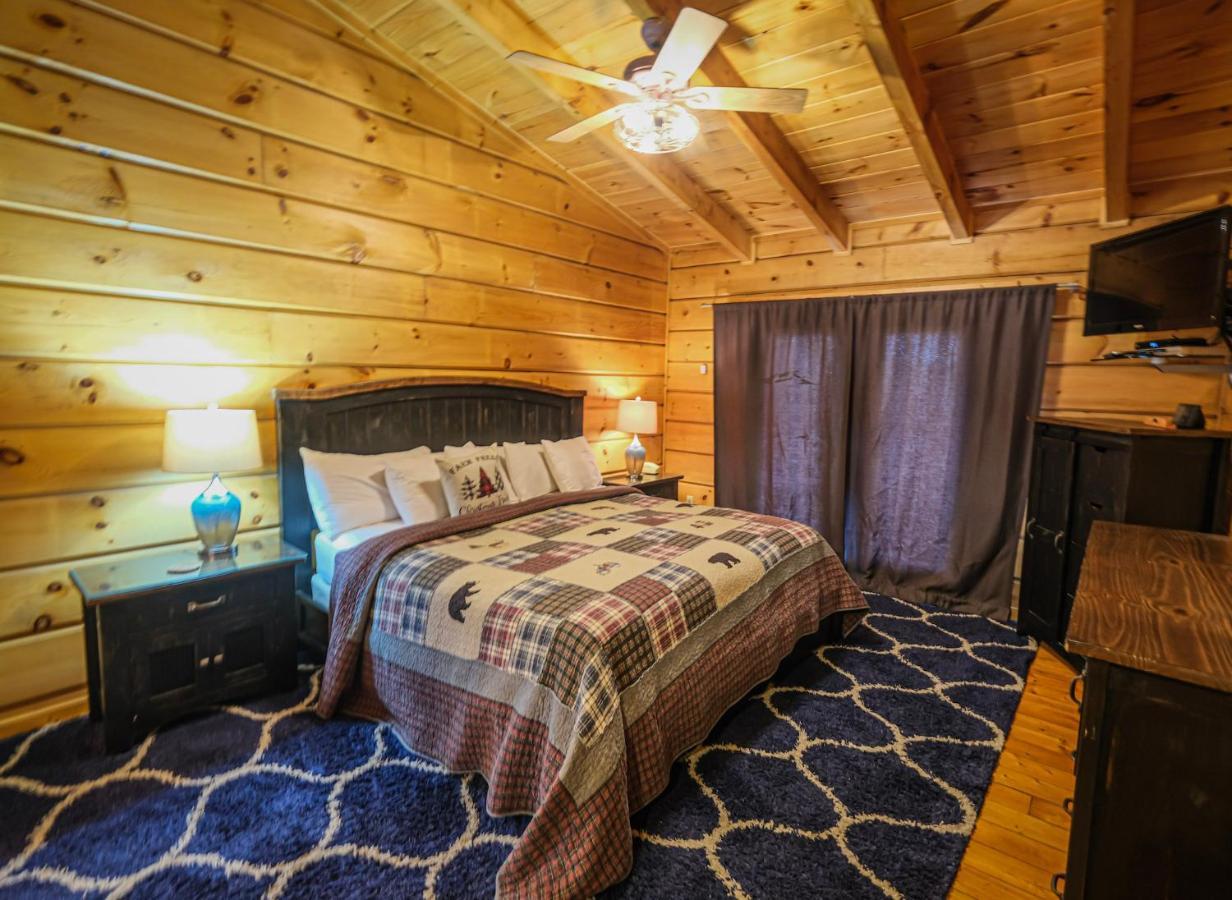 Lazy Bear Lodge Гатлинбург Экстерьер фото